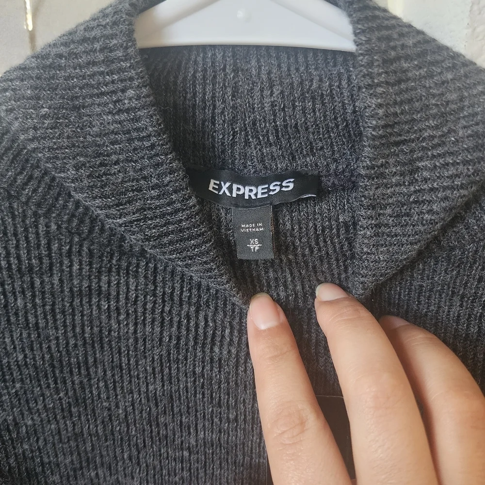 NWT Express Mock-Neck Gigot Sleeve Top - Heather Grey - XS - Sophisticated